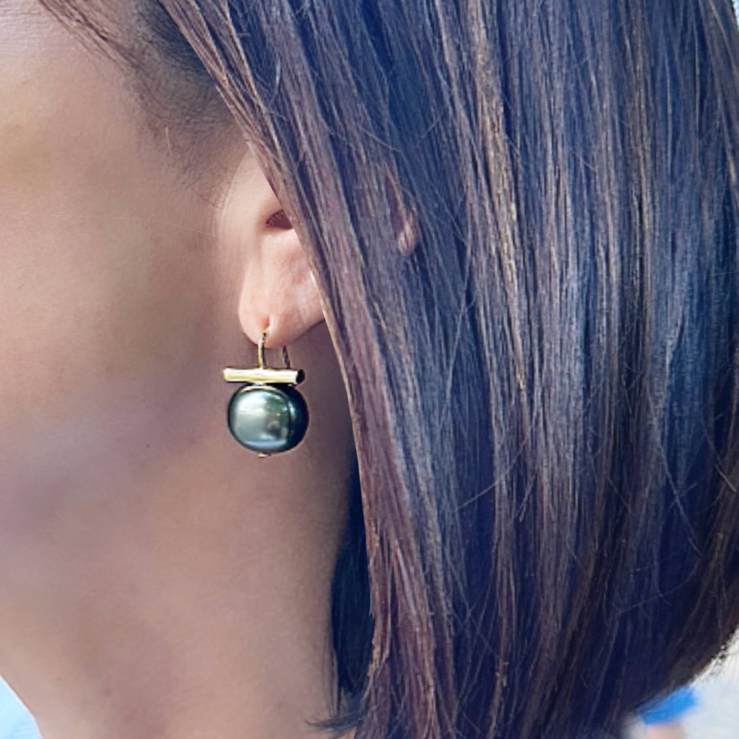 Caviar Classic Pebble Pearl Earrings