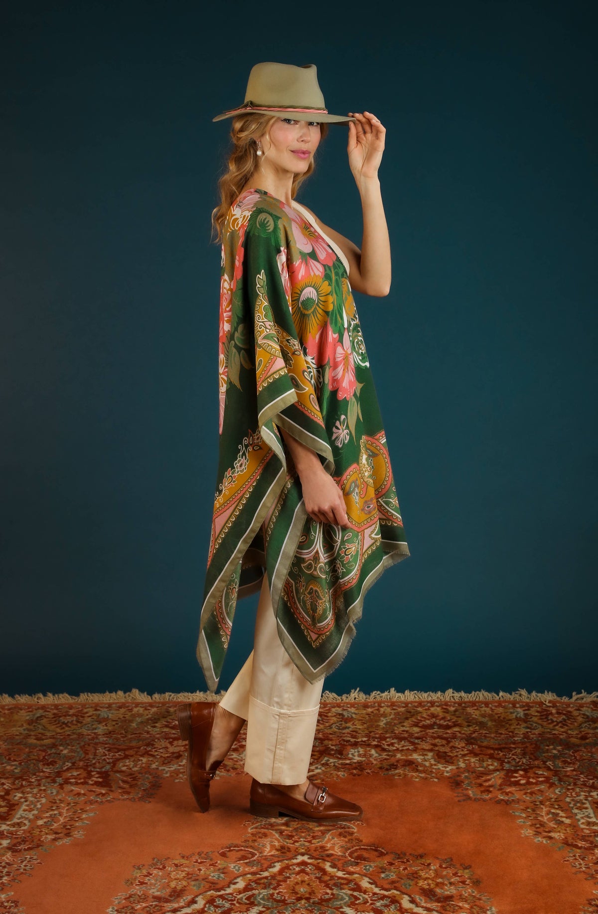 Print Folk Art Floral Scarf