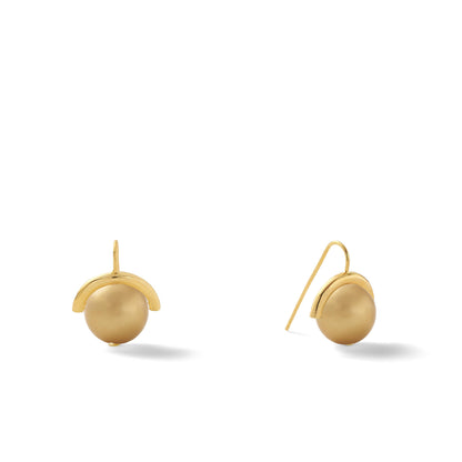 Classic Medium Pearl Sph-Earrings, Honey