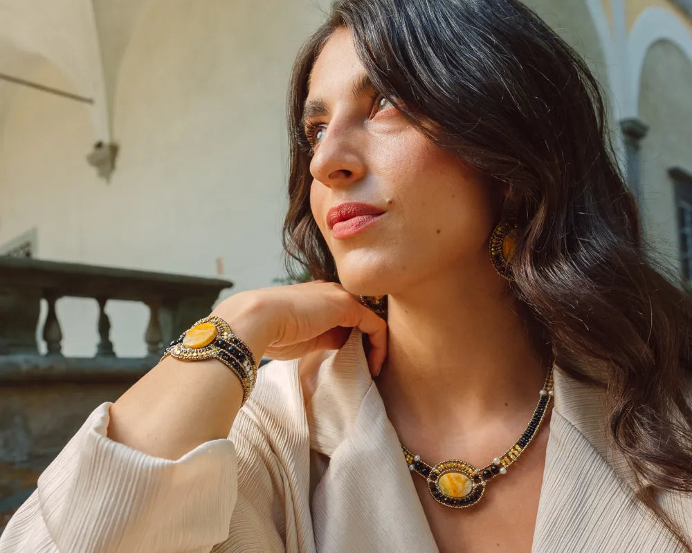 Arkanis Oval Bumblebee Bracelet