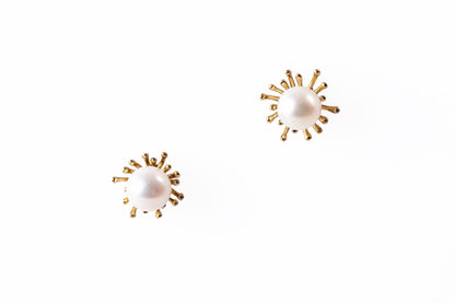 Sunburst White Pearl Stud Earrings in 14k Gold