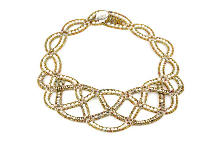 Ziio’s Mouvance Statement Necklace in Pearl & Sterling Silver