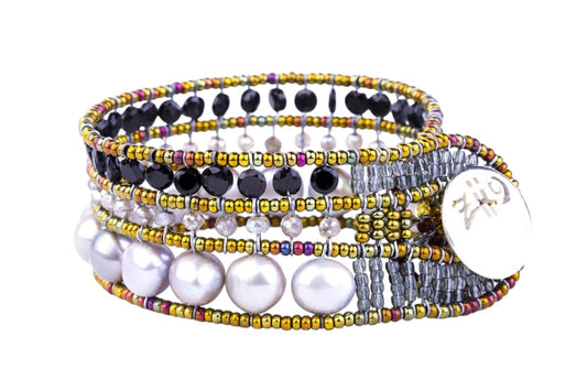Ziio's small Grey Pearl & Black Onyx Bracelet view 3