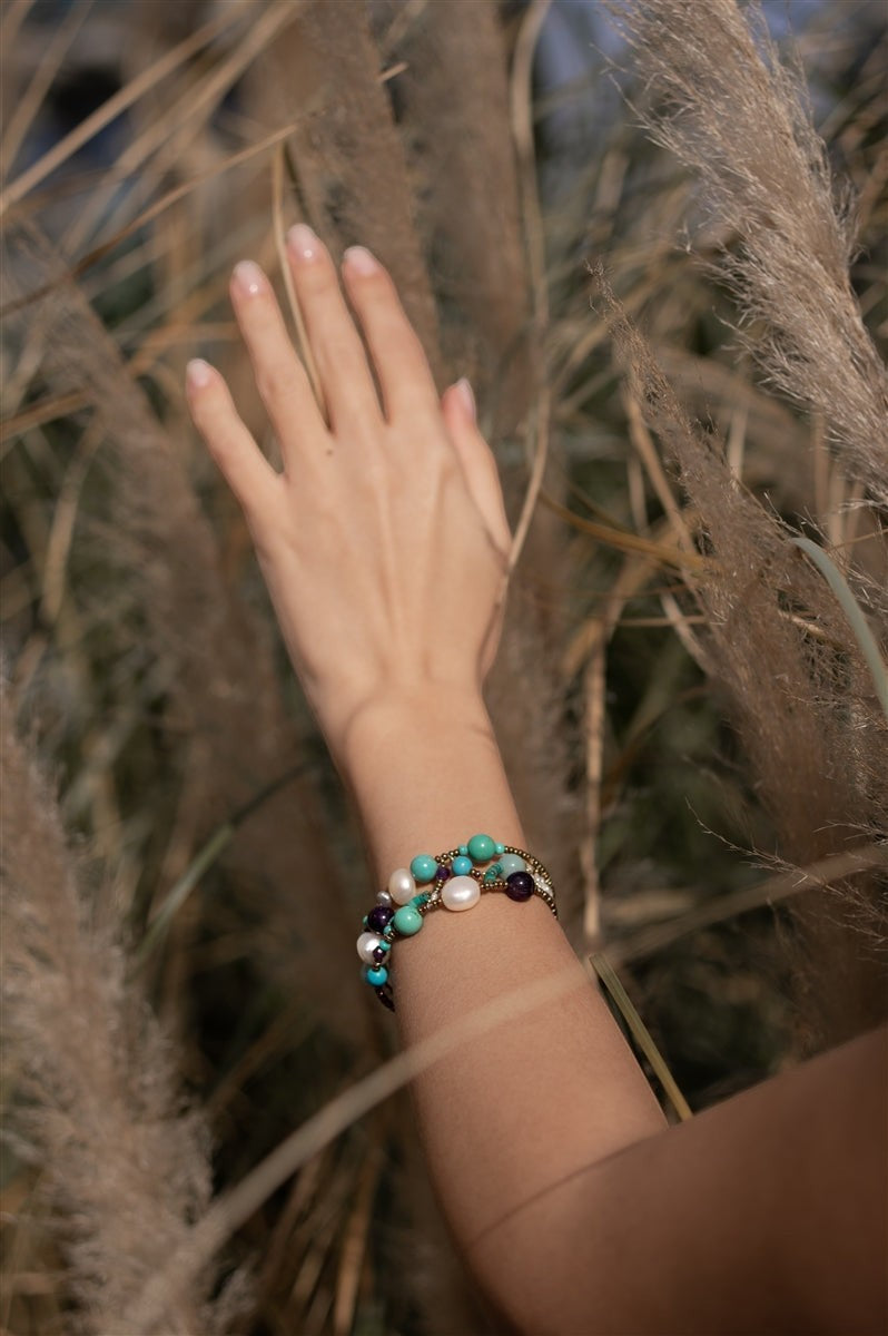 Ziio's Shinju Bracelet in Turquoise Gemstones view 2