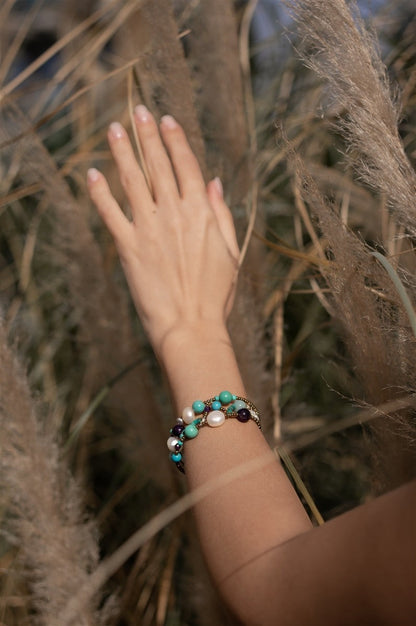 Ziio's Shinju Bracelet in Turquoise Gemstones view 2