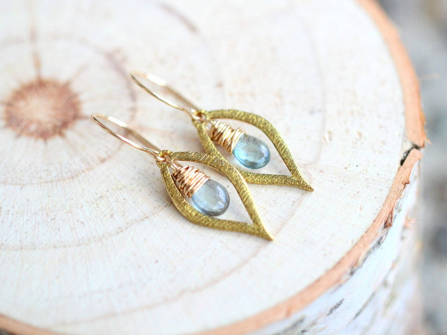 Dew Earrings, Moss Aquamarine