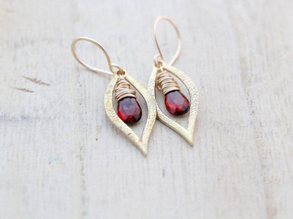 Dew Earrings, Garnet